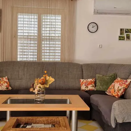 Apartment Hutiferi
