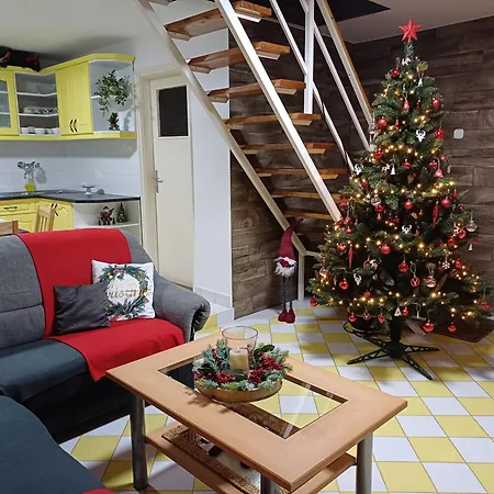 Apartament Hutiferi